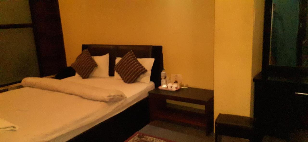 Ambience House Hotel Lalitpur Exterior photo