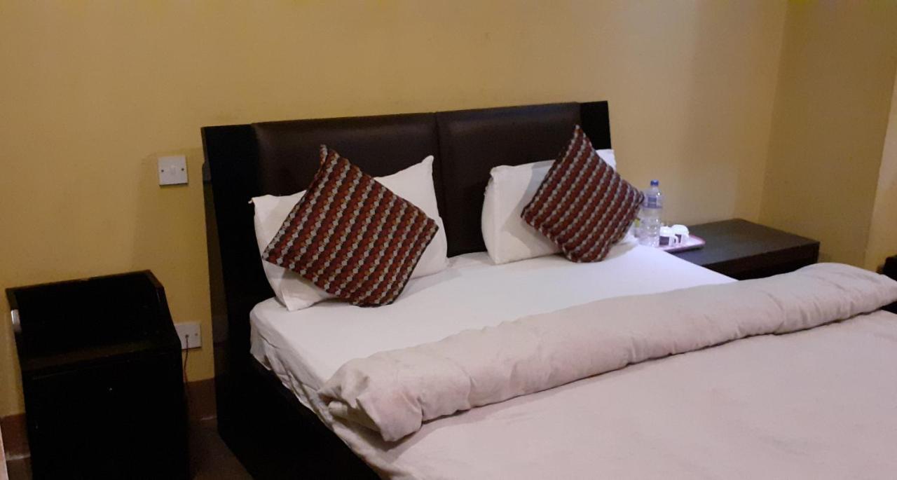 Ambience House Hotel Lalitpur Exterior photo